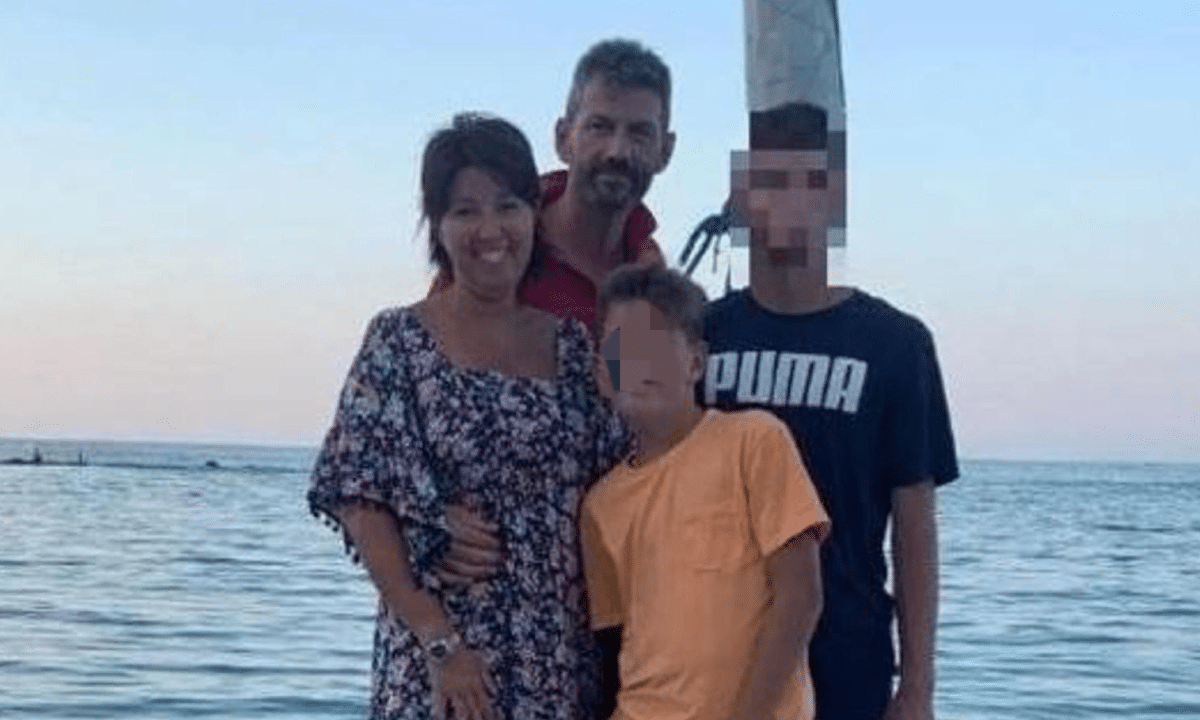La strage familiare dopo il compleanno del padre. "Ho pensato che uccidendoli mi sarei liberato da questo disagio"