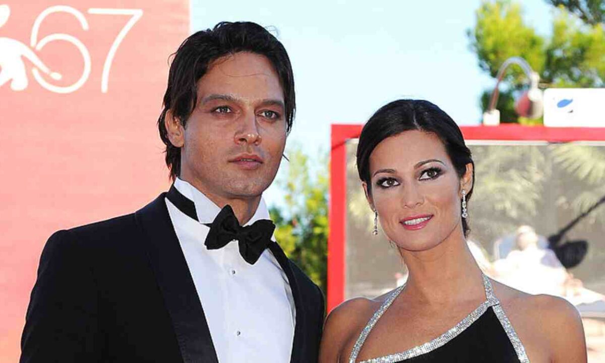 Manuela Arcuri e la storia d'amore con Gabriel Garko: “Non è stata studiata a tavolino"