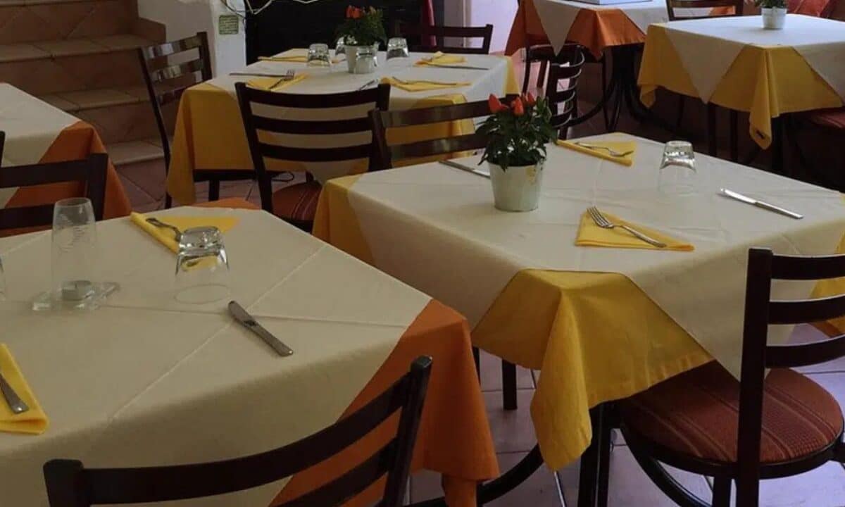 Terni, festeggiano il primo anno di matrimonio in osteria e scappano senza pagare